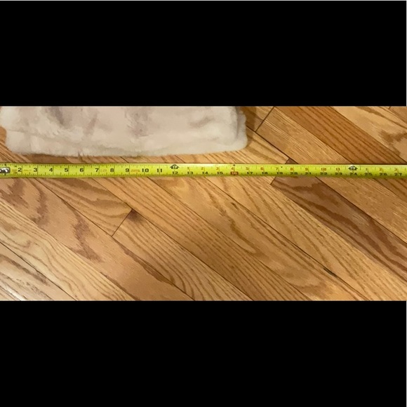 Shearling Tote - Picture 7 of 7